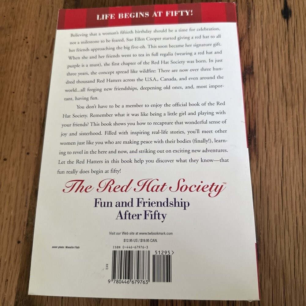 Red Hat Society Fun and Friendship after Fifty by Sue Ellen Cooper Soft Cover - Picture 5 of 5